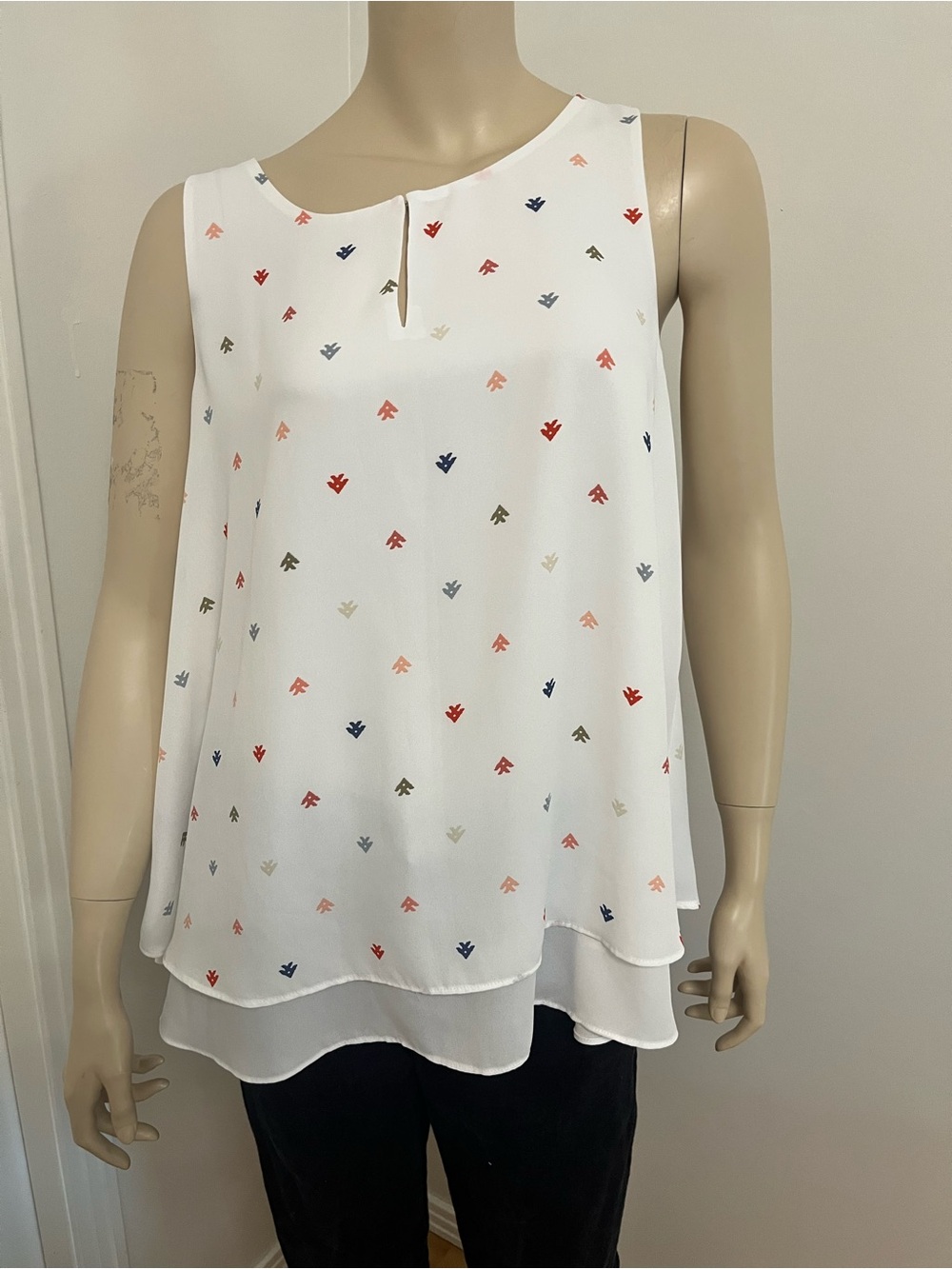 LOFT White Layered Sleeveless Camisole with Multicolor Tiny Motif